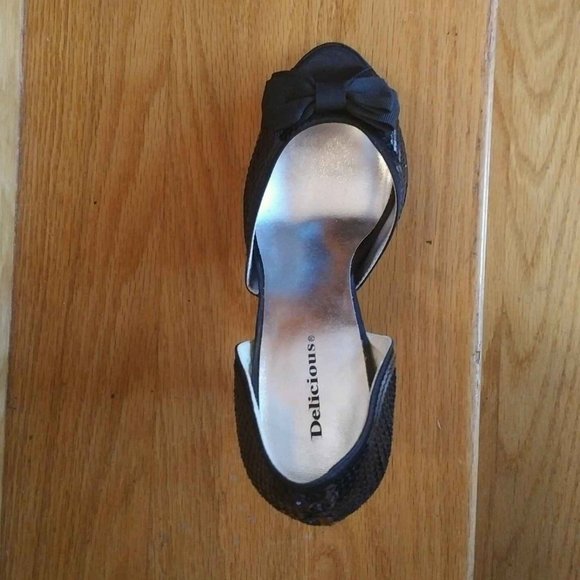 ✨HOST PICK!✨  Sequin D'Orsay Open-Toe Pumps with Satin Bows, Black, size 8 - Picture 7 of 8